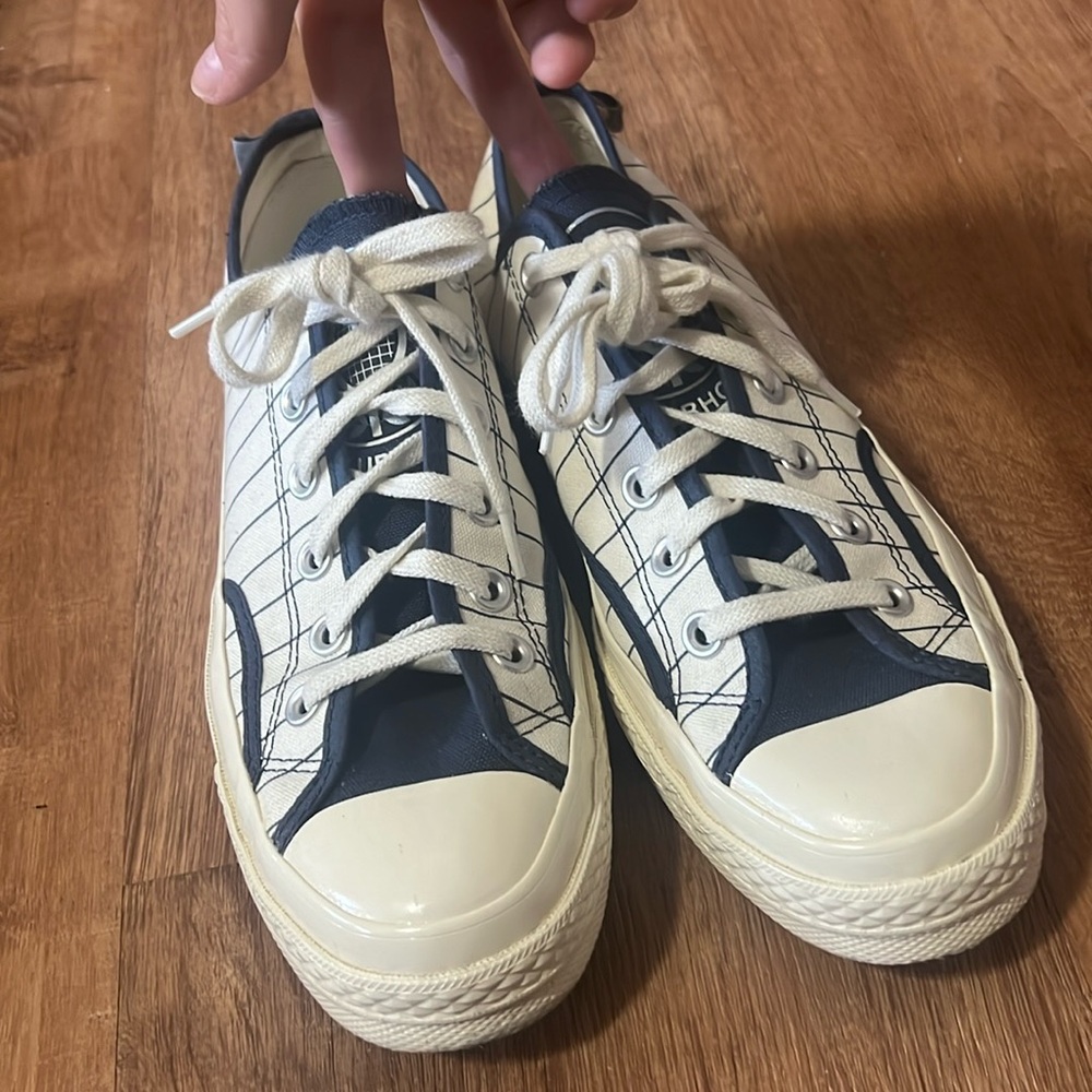 NWOT CONVERSE Unisex Low Rise